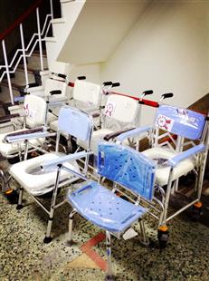 洗澡沐浴椅門市展示區